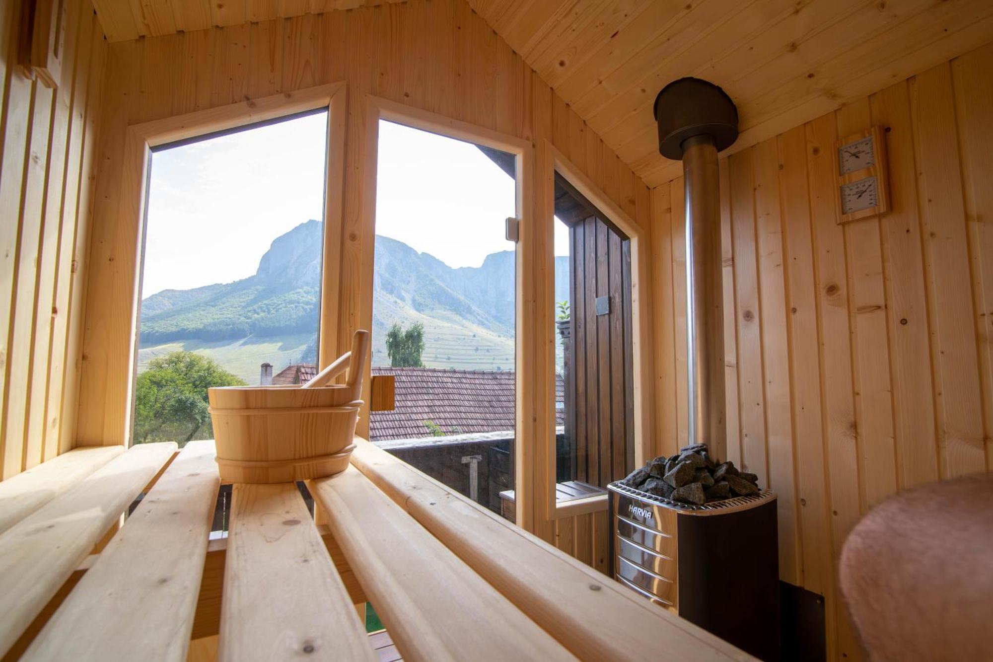 Long Rock Chalets Rimetea Εξωτερικό φωτογραφία